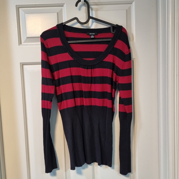 Y2K | Black and Red Stripped Shirt - Picture 2 of 4